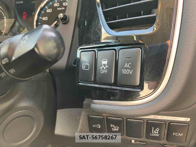 Mitsubishi OUTLANDER PHEV 2014-06 7509639-11