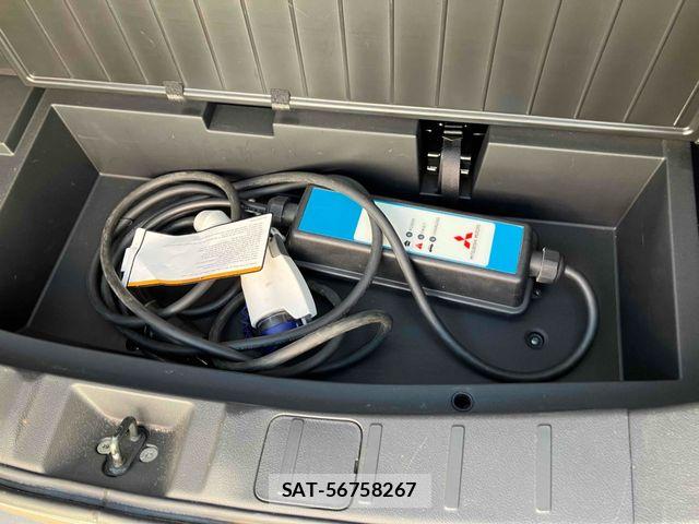 Mitsubishi OUTLANDER PHEV 2014-06 7509639-4