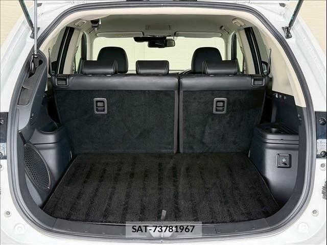 Mitsubishi OUTLANDER PHEV 2018-09 7509638-9
