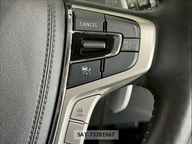 Mitsubishi OUTLANDER PHEV 2018-09 7509638-12