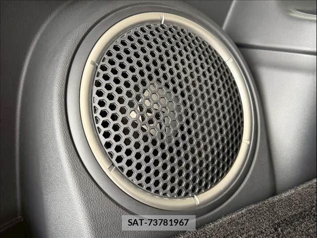 Mitsubishi OUTLANDER PHEV 2018-09 7509638-28