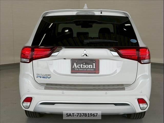 Mitsubishi OUTLANDER PHEV 2018-09 7509638-3