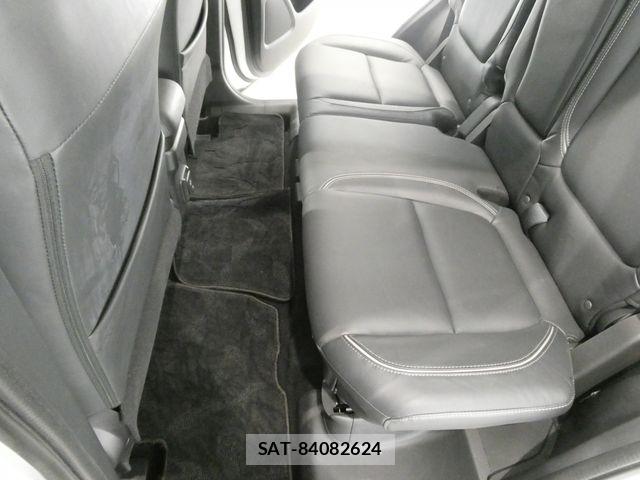 Mitsubishi OUTLANDER PHEV 2018-08 7509636-12
