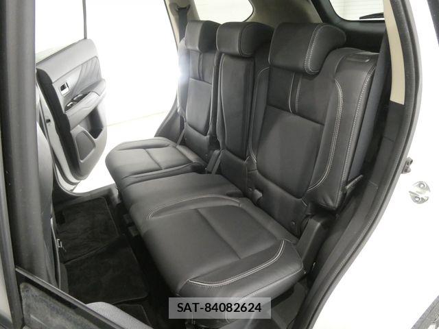 Mitsubishi OUTLANDER PHEV 2018-08 7509636-13