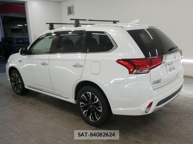 Mitsubishi OUTLANDER PHEV 2018-08 7509636-1