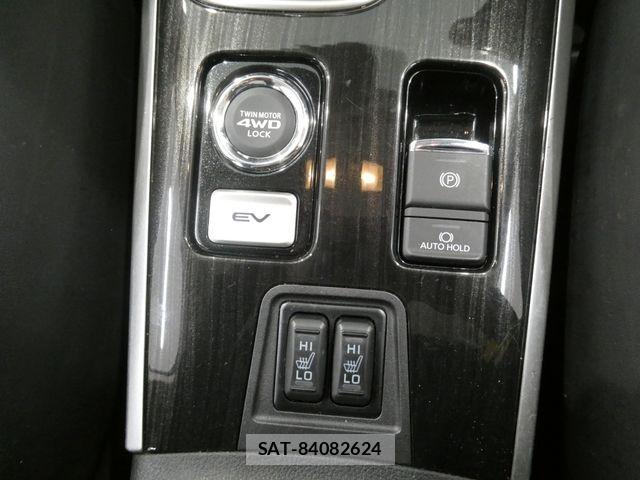 Mitsubishi OUTLANDER PHEV 2018-08 7509636-21