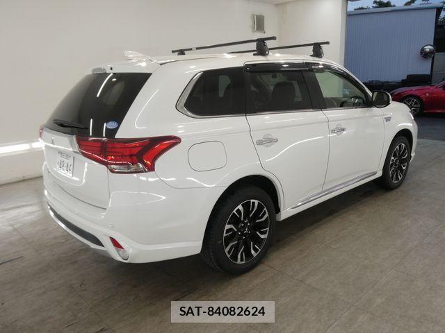 Mitsubishi OUTLANDER PHEV 2018-08 7509636-3