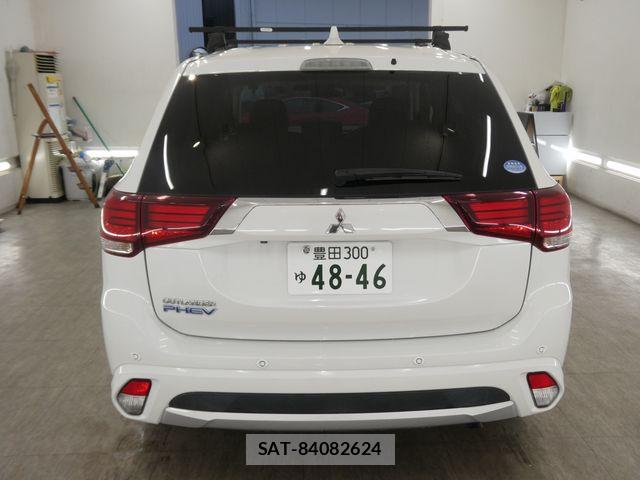 Mitsubishi OUTLANDER PHEV 2018-08 7509636-6