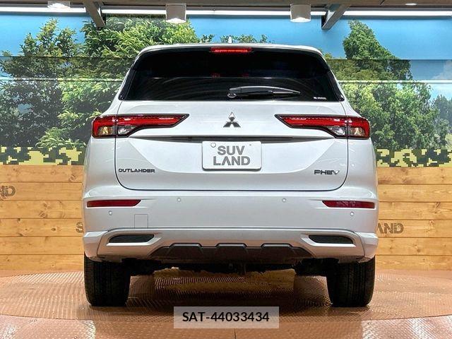 Mitsubishi OUTLANDER PHEV 2023-01 7502147-15