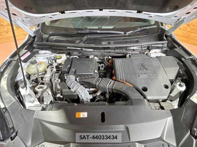 Mitsubishi OUTLANDER PHEV 2023-01 7502147-18