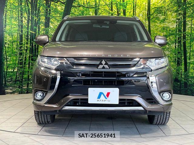 Mitsubishi OUTLANDER PHEV 2017-05 7502156-13