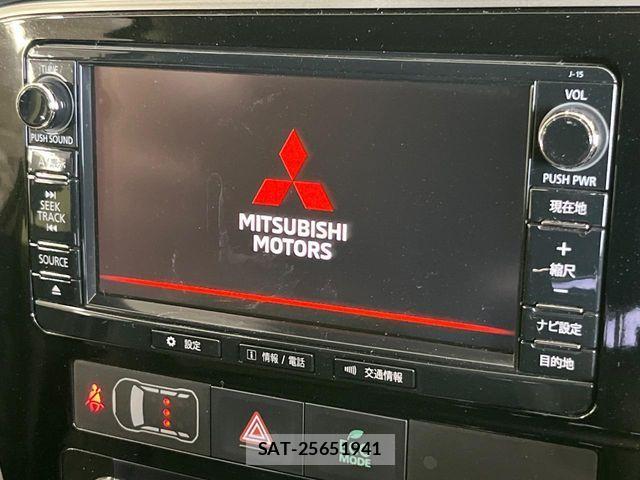 Mitsubishi OUTLANDER PHEV 2017-05 7502156-2