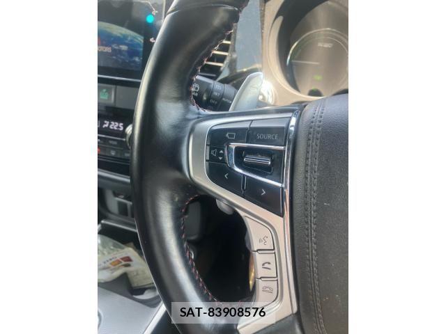 Mitsubishi OUTLANDER PHEV 2017-10 7502157-20