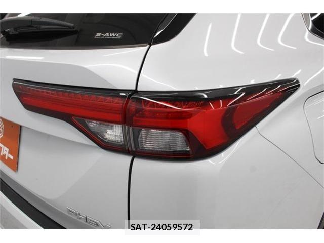Mitsubishi OUTLANDER PHEV 2022-05 7502152-18