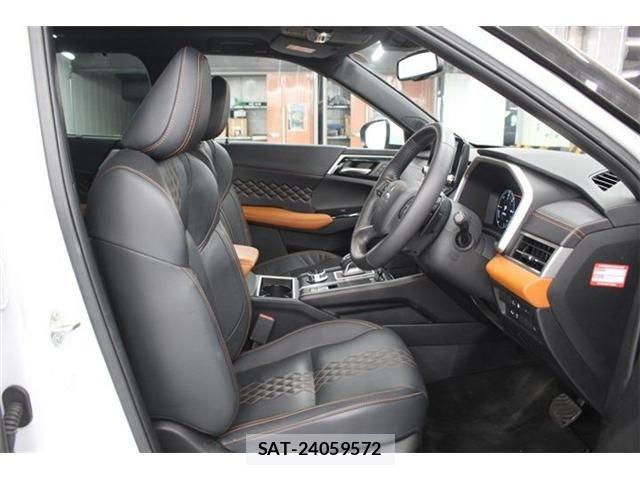 Mitsubishi OUTLANDER PHEV 2022-05 7502152-28