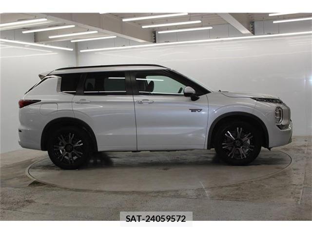 Mitsubishi OUTLANDER PHEV 2022-05 7502152-3