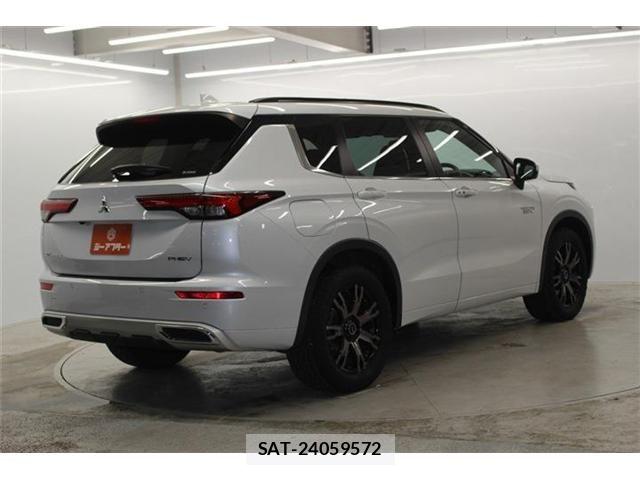 Mitsubishi OUTLANDER PHEV 2022-05 7502152-4