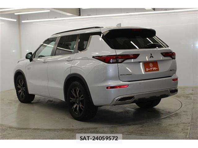 Mitsubishi OUTLANDER PHEV 2022-05 7502152-6