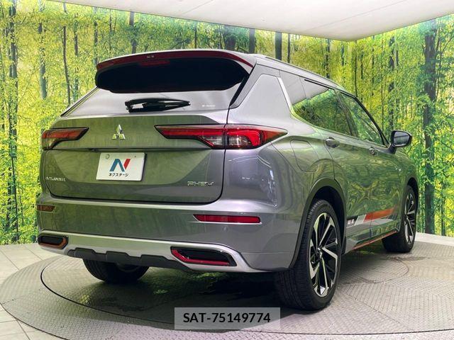 Mitsubishi OUTLANDER PHEV 2022-09 7502149-17
