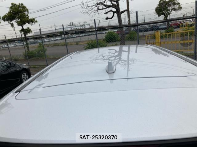 Mitsubishi OUTLANDER PHEV 2022-06 7502155-9