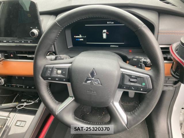 Mitsubishi OUTLANDER PHEV 2022-06 7502155-14