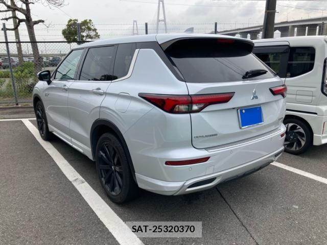 Mitsubishi OUTLANDER PHEV 2022-06 7502155-3