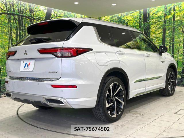 Mitsubishi OUTLANDER PHEV 2022-05 7502148-16