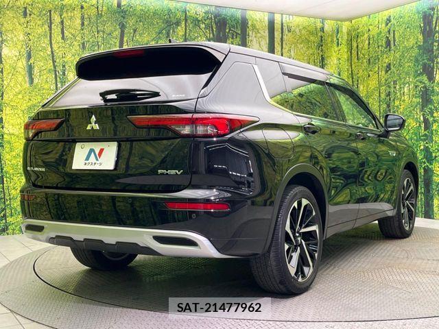 Mitsubishi OUTLANDER PHEV 2022-04 7502150-17