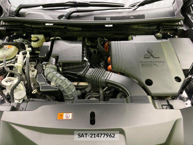 Mitsubishi OUTLANDER PHEV 2022-04 7502150-18