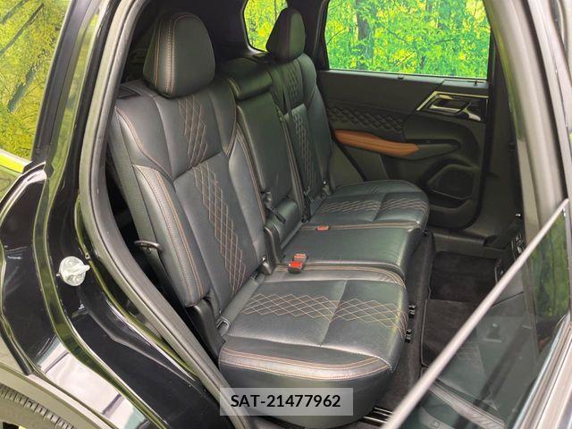 Mitsubishi OUTLANDER PHEV 2022-04 7502150-8