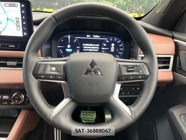 Mitsubishi OUTLANDER PHEV 2024-11 7502142-10