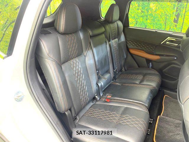 Mitsubishi OUTLANDER PHEV 2023-07 7502151-8