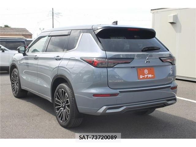 Mitsubishi OUTLANDER PHEV 2024-11 7509627-9