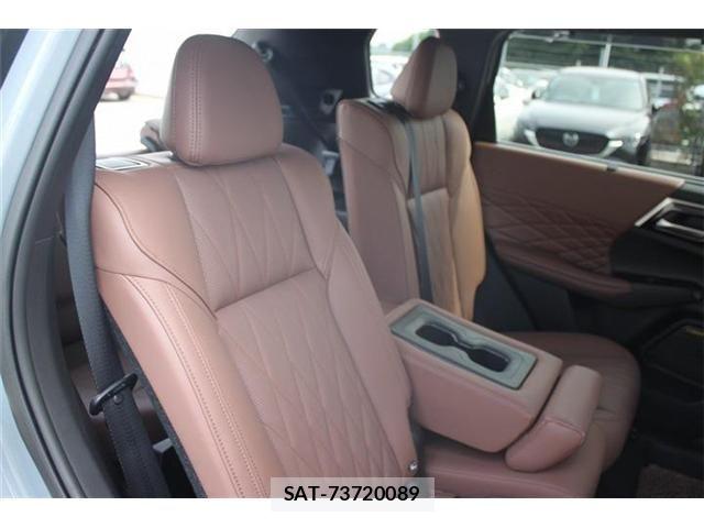 Mitsubishi OUTLANDER PHEV 2024-11 7509627-29