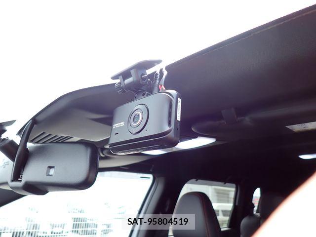 Mitsubishi OUTLANDER PHEV 2023-07 7509635-13