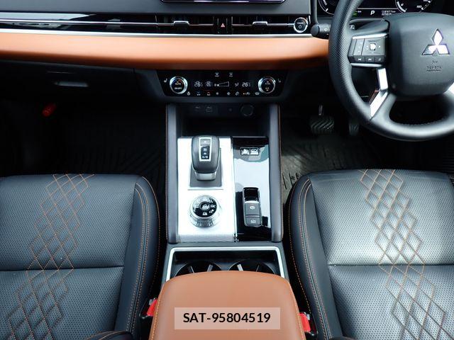 Mitsubishi OUTLANDER PHEV 2023-07 7509635-20