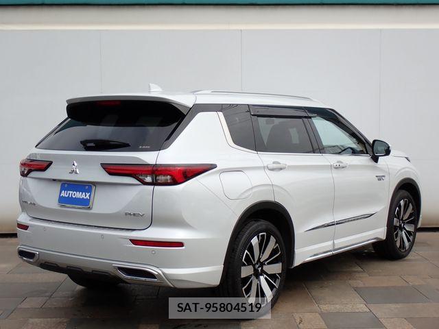 Mitsubishi OUTLANDER PHEV 2023-07 7509635-2
