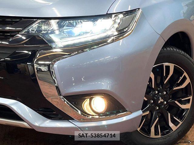 Mitsubishi OUTLANDER PHEV 2015-07 7502158-12