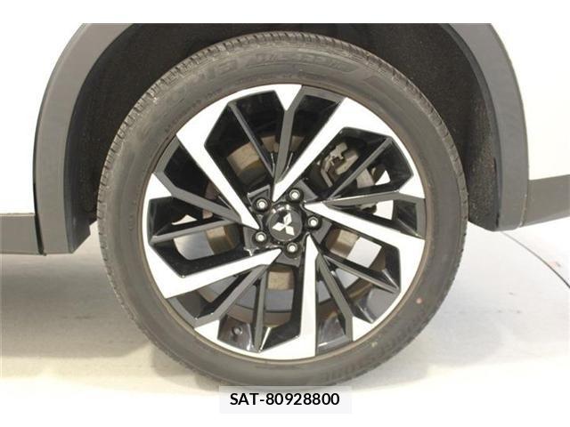 Mitsubishi OUTLANDER PHEV 2022-06 7502154-19