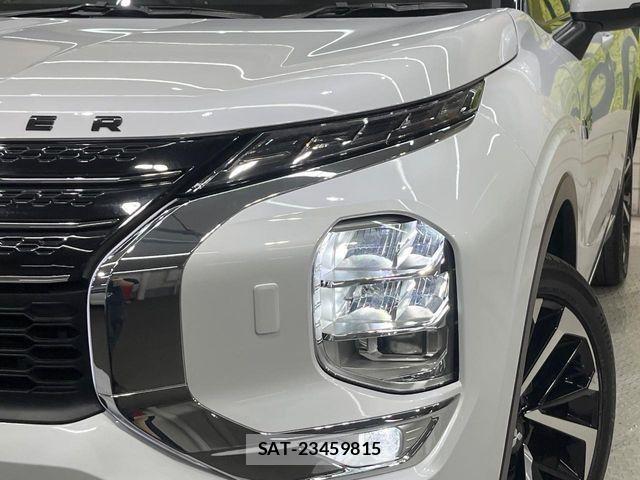Mitsubishi OUTLANDER PHEV 2024-01 7562610-11