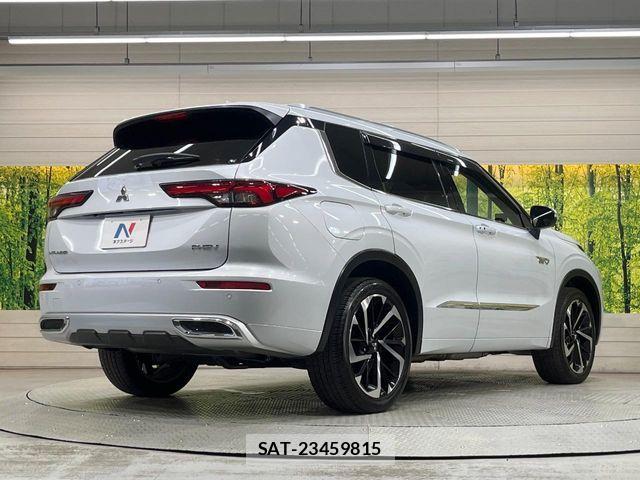 Mitsubishi OUTLANDER PHEV 2024-01 7562610-16