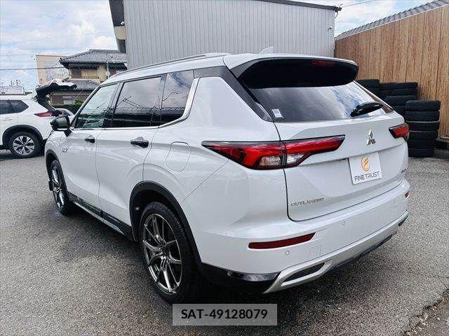 Mitsubishi OUTLANDER PHEV 2023-07 7619095-20