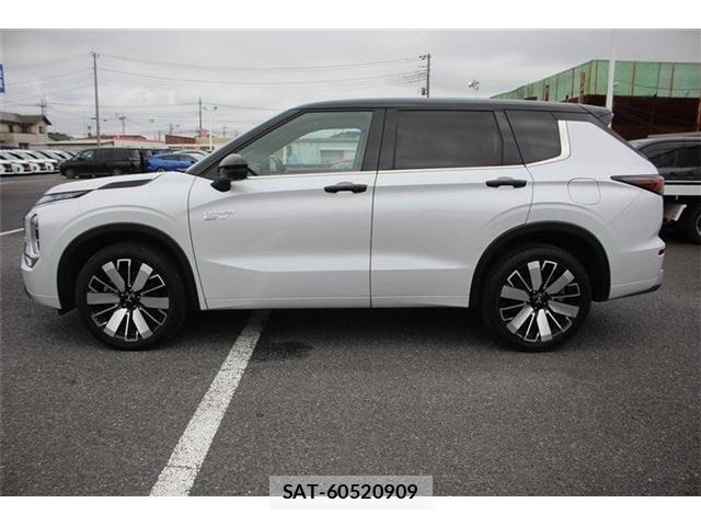 Mitsubishi OUTLANDER PHEV 2024-12 7619092-10