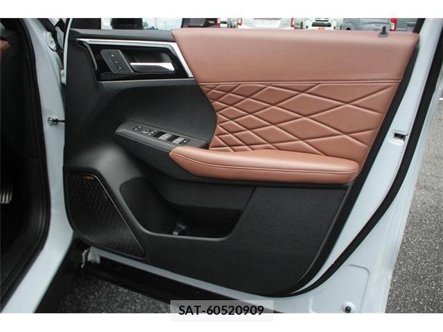 Mitsubishi OUTLANDER PHEV 2024-12 7619092-21