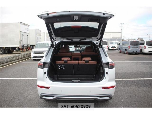 Mitsubishi OUTLANDER PHEV 2024-12 7619092-29
