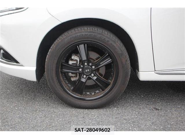 Mitsubishi OUTLANDER PHEV 2017-06 7619107-12