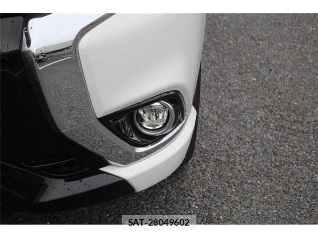 Mitsubishi OUTLANDER PHEV 2017-06 7619107-14