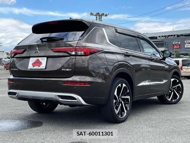 Mitsubishi OUTLANDER PHEV 2022-06 7619103-2