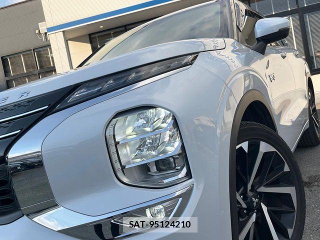 Mitsubishi OUTLANDER PHEV 2023-12 7619096-12