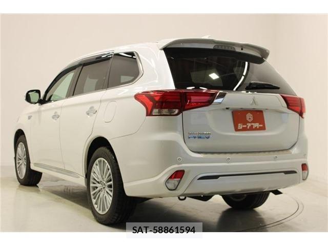 Mitsubishi OUTLANDER PHEV 2018-10 7619106-9